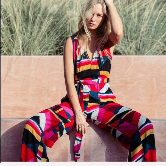 🌴🌼BILLABONG- SEEING TRICKS JUMPSUITS🌼🌴 - Picture 3 of 9